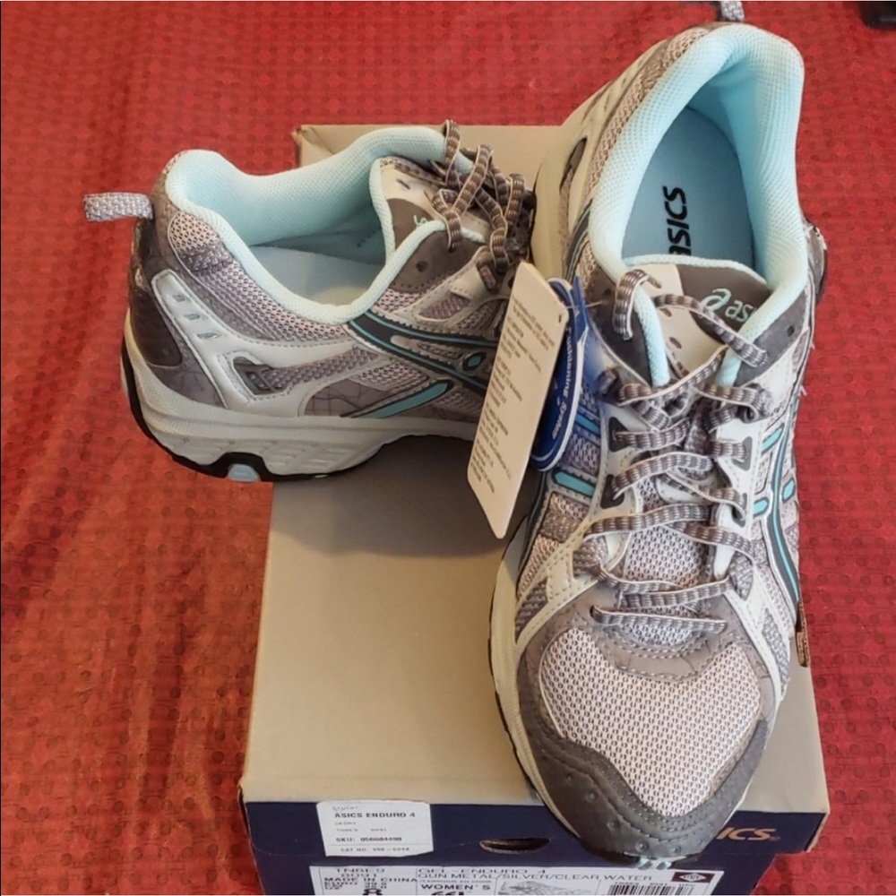 Asics Enduro 4 Sneakers BNWT w/ Box Size 8